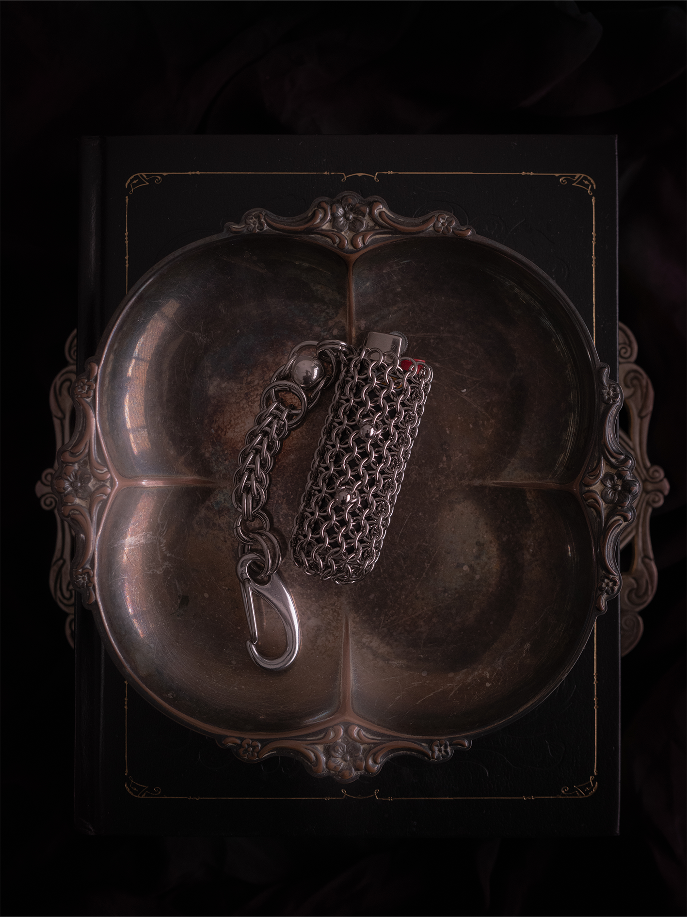 V Lighter Case