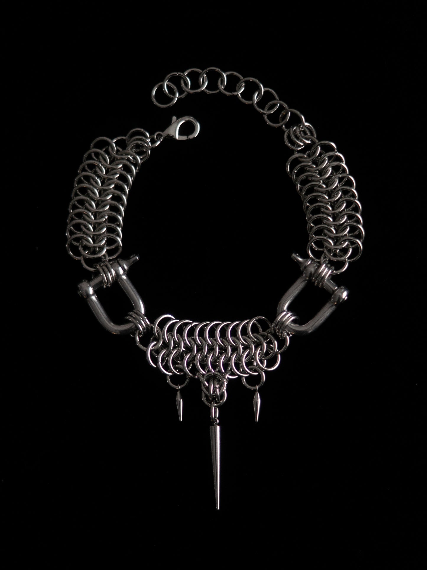 Spike choker