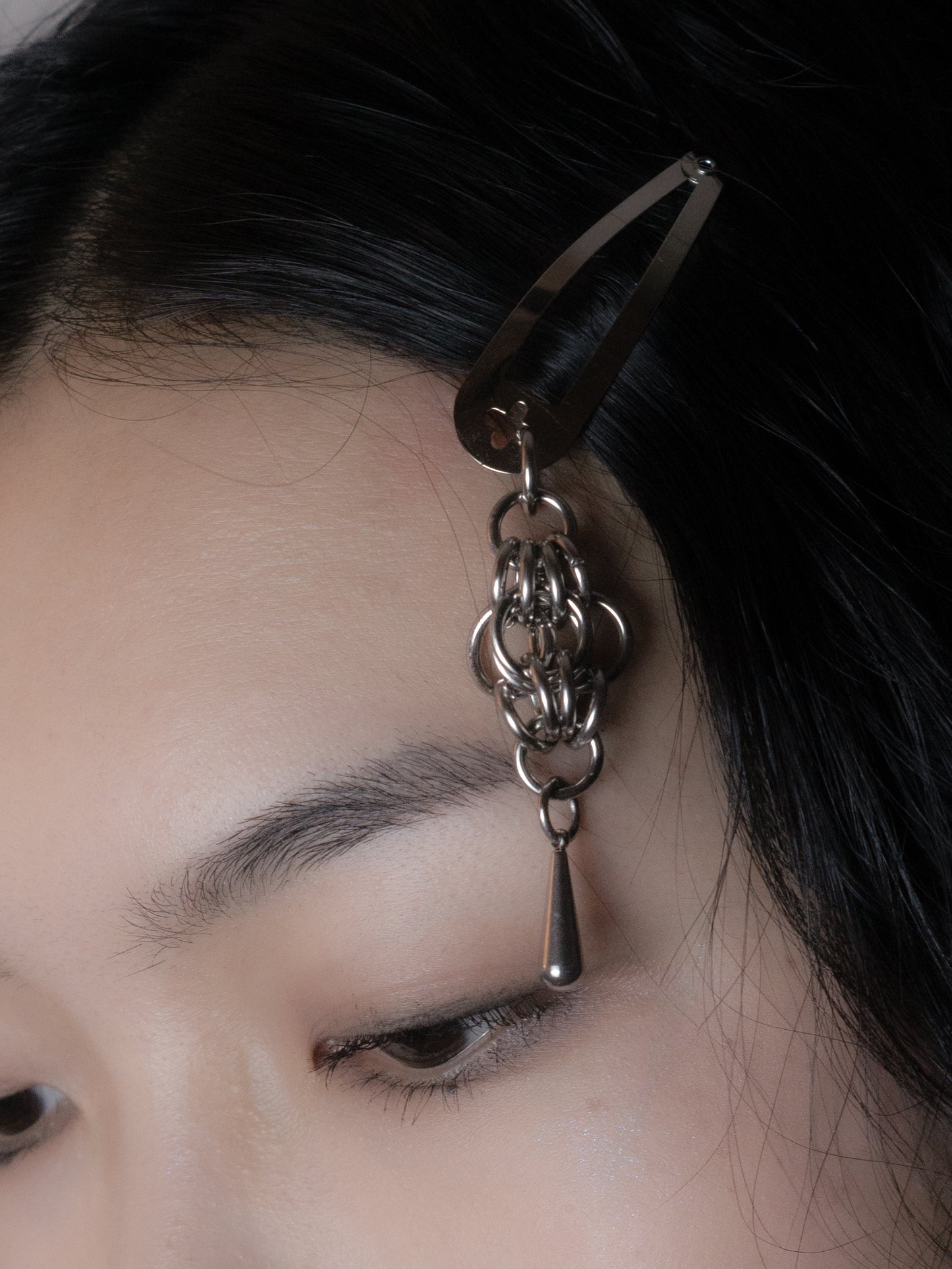 Lover's eye hair clip
