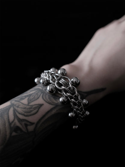 Hollow bracelet
