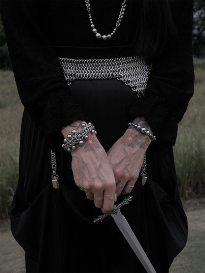 Hollow bracelet