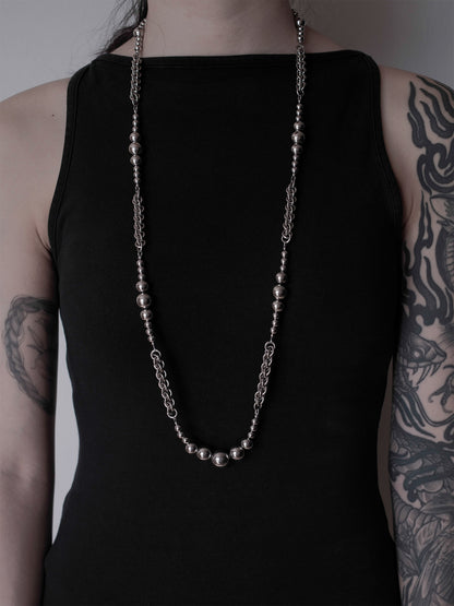 Mourner's necklace