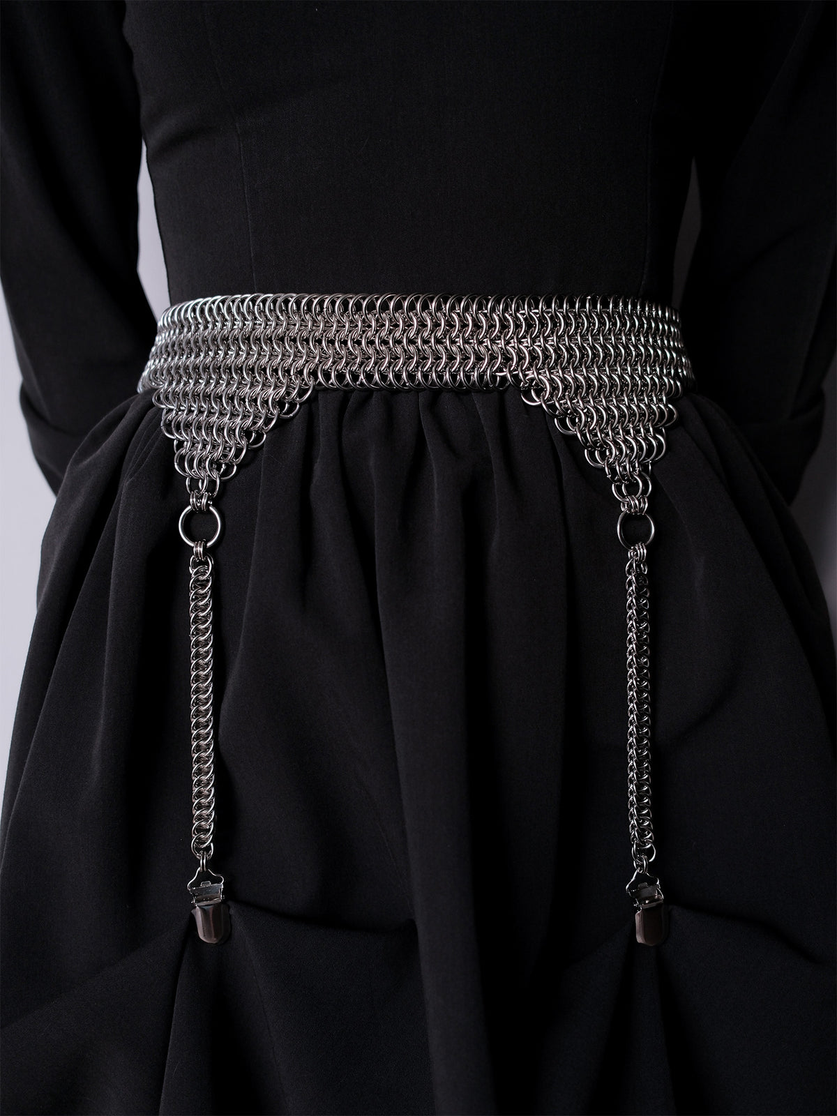 Liminal garter belt
