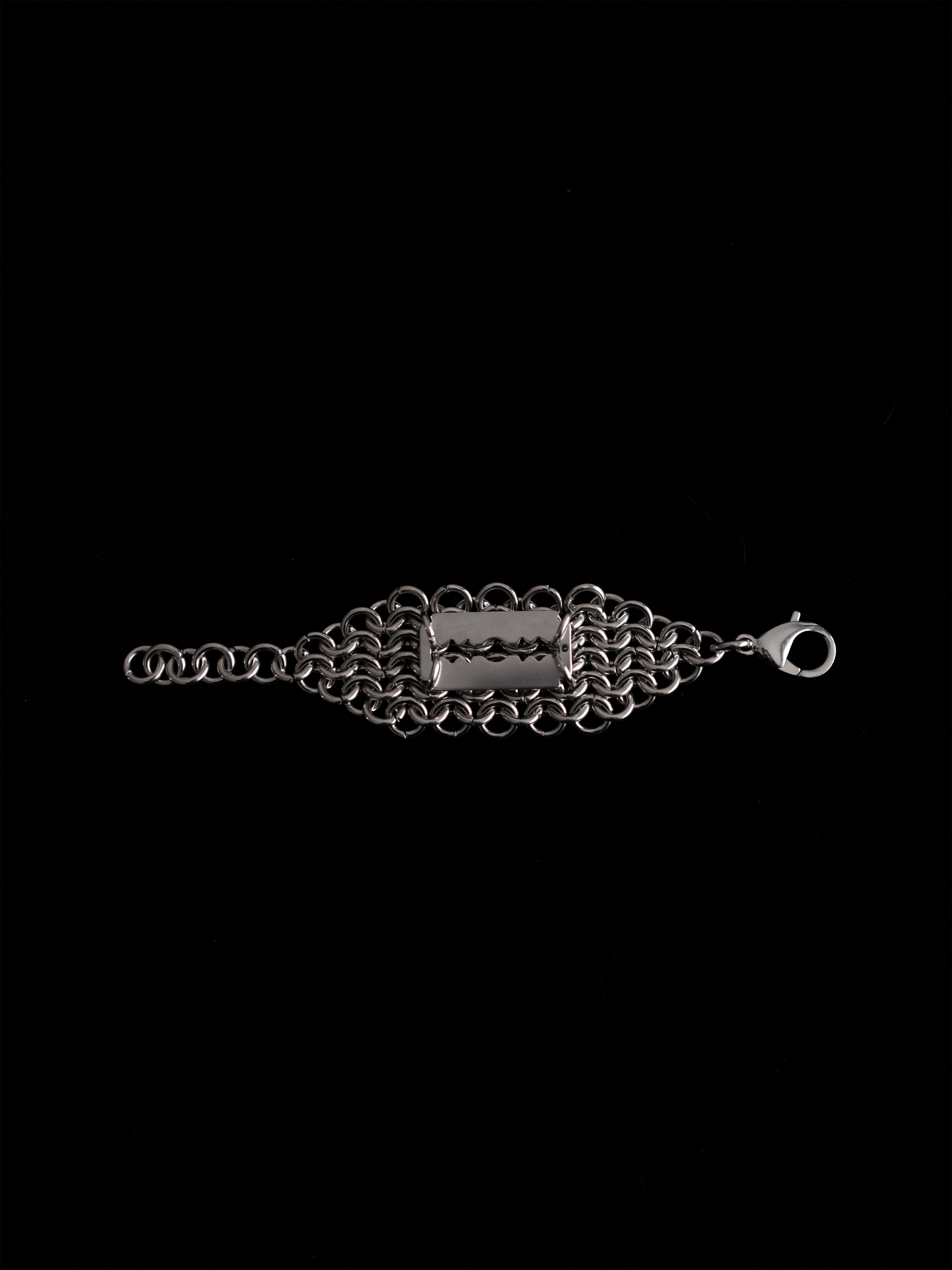 Blade cuff