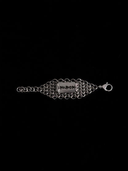 Blade cuff